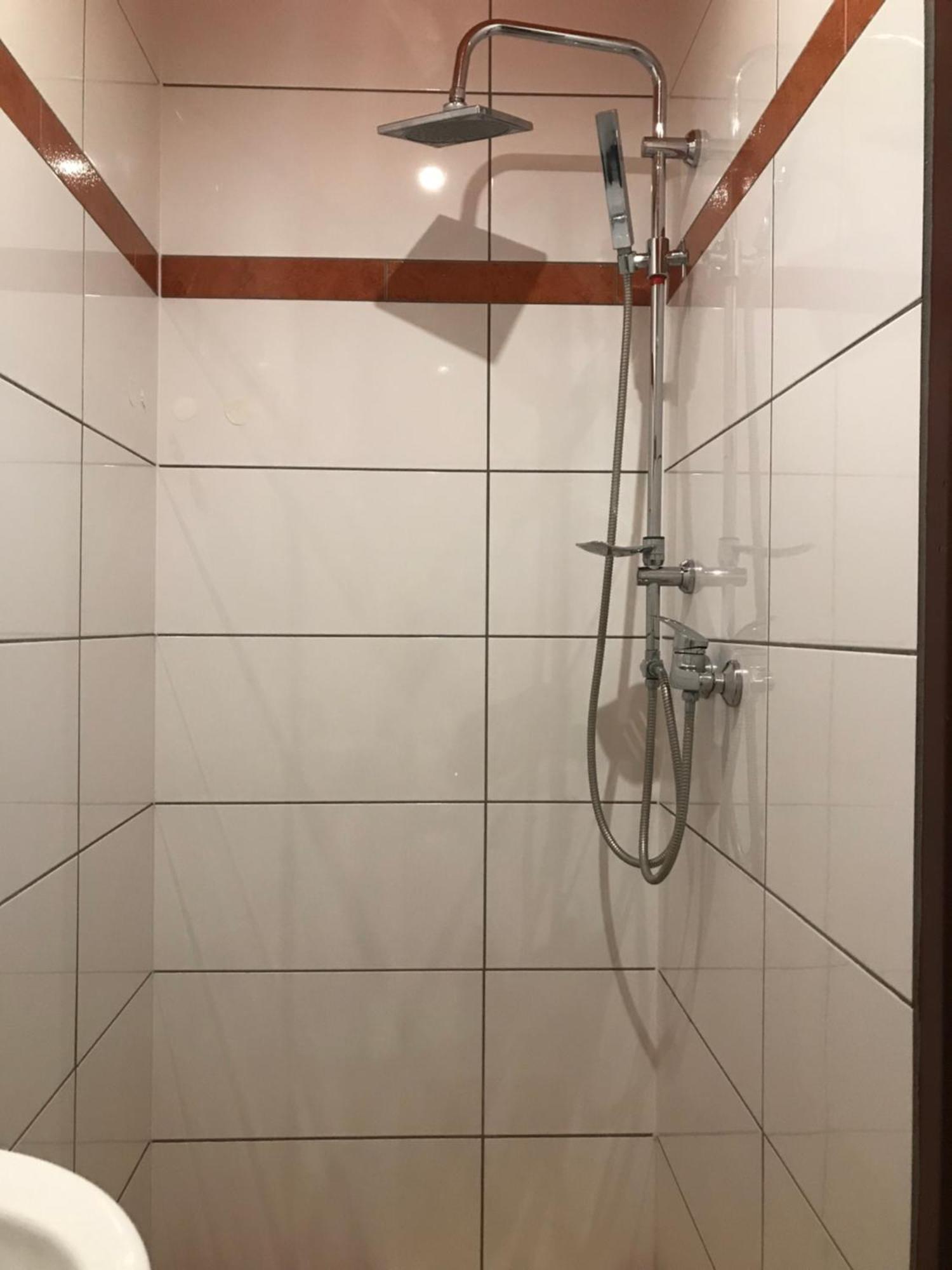 Hostal Viktoria *