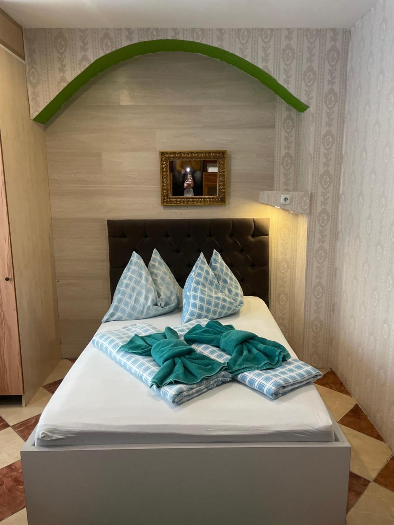 Viktoria Artur Hostel