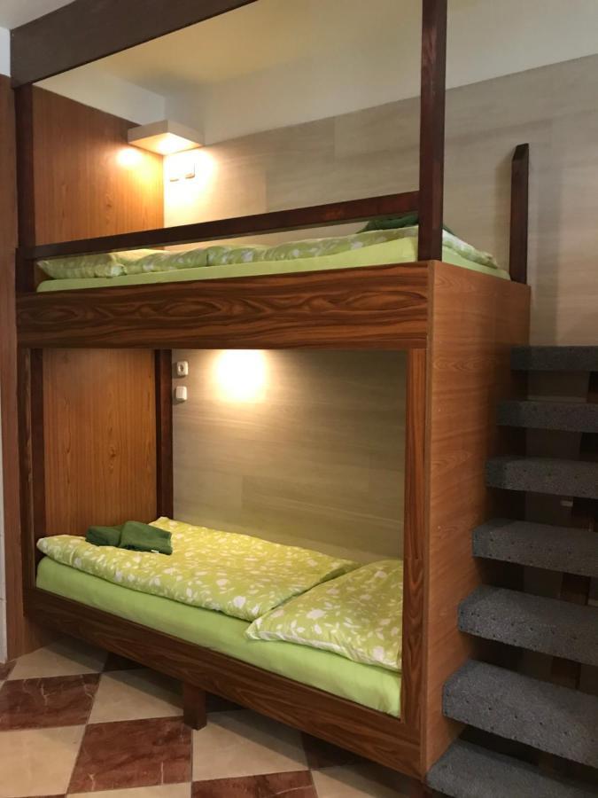 Viktoria Artur Hostel